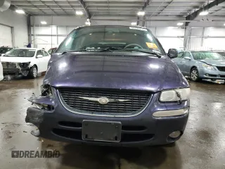 1998 Chrysler Town & Country with VIN 1C4GP54G6WB553053, listed as a Copart auction lot 48794215 with 213,427 mi miles and Salvage Title. Bid and sale history available at DreamBid. Image 5.