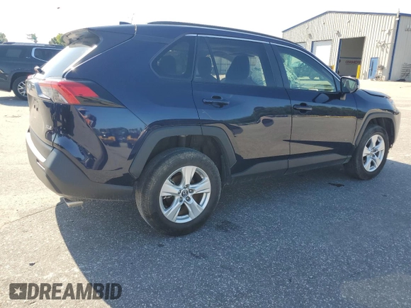 2019 Toyota RAV4 XLE with VIN 2T3W1RFV7KW029959, listed as a Copart auction lot 61825405 with 36,180 mi miles and Salvage title. Bid and sale history available at DreamBid. Image 3.