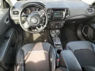 2020 Jeep Compass Latitude с VIN 3C4NJDBBXLT112417, выставлен на аукционе Copart как лот 62770825 с пробегом 56 470 миль миль и Списание • Salvage title. История ставок и продаж доступна на DreamBid. Изображение 8.
