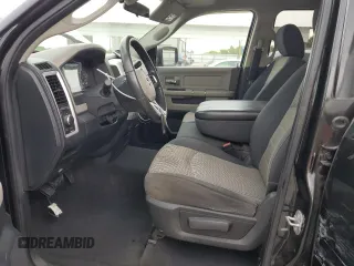 2010 Dodge 1500 SLT z VIN 1D7RB1GPXAS111175, wystawiony jako Copart lot #56393525 z przebiegiem 207 617 mil mil oraz Szkoda całkowita • Salvage title. Historia ofert i sprzedaży dostępna na DreamBid. Obrazek 7.