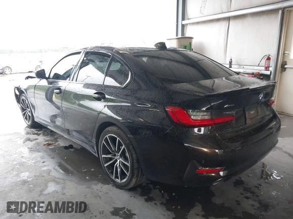 2020 BMW 3 Series 330i xDrive with VIN 3MW5R7J0XL8B23542, listed as a IAAI auction lot 40267310 with 1 mi miles. Bid and sale history available at carsss.com. Image 3.