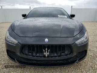 2017 Maserati Ghibli S z VIN ZAM57RSA3H1206281, wystawiony jako Copart lot #57846375 z przebiegiem 69 325 mil mil oraz Czysty tytuł • Clean title. Historia ofert i sprzedaży dostępna na DreamBid. Obrazek 5.