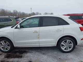 2017 Audi Q3 Premium z VIN WA1BCCFS4HR016424, wystawiony jako IAAI lot #41627278 z przebiegiem 60 028 mil mil oraz . Historia ofert i sprzedaży dostępna na DreamBid. Obrazek 14.