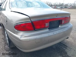 2003 Buick Century Custom with VIN 2G4WS52J431197010, listed as a IAAI auction lot 42047504 with 161,850 mi miles. Bid and sale history available at carsss.com. Image 6.