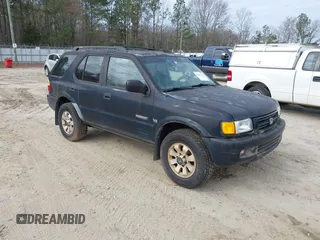 1999 Honda Passport LX with VIN 4S6CK58W7X4410782, listed as a IAAI auction lot 41493176 with 276,257 mi miles. Bid and sale history available at carsss.com. Image 1.