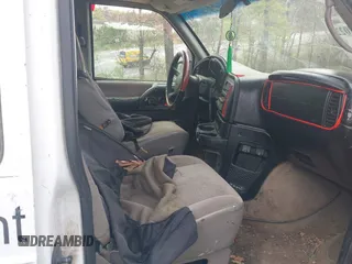 2002 GMC Safari with VIN 1GKDM19X22B501933, listed as a IAAI auction lot 41897022 with 228,534 mi miles and . Bid and sale history available at carsss.com. Image 5.