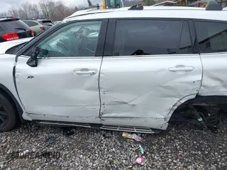 2022 Toyota Highlander Limited z VIN 5TDDZRBH9NS570565, wystawiony jako IAAI lot #41863992 z przebiegiem 41 974 mil mil oraz . Historia ofert i sprzedaży dostępna na DreamBid. Obrazek 13.