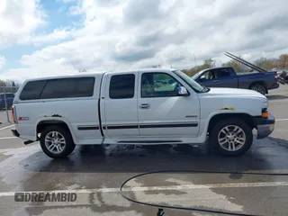 2001 Chevrolet Silverado 1500 LS with VIN 1GCEK19T21E163207, listed as a IAAI auction lot 42059312 with 253,281 mi miles and . Bid and sale history available at DreamBid. Image 13.