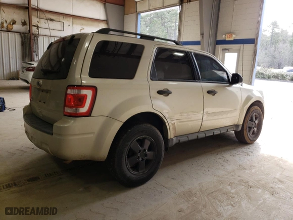 2010 Ford Escape XLT with VIN 1FMCU0D77AKD34150, listed as a Copart auction lot 45863805 with 183,456 mi miles and Salvage Title. Bid and sale history available at carsss.com. Image 3.
