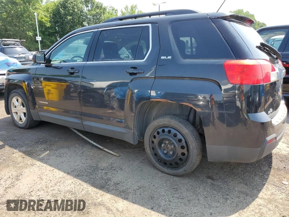 2015 GMC Terrain SLE z VIN 2GKFLWEK8F6339611, wystawiony jako Copart lot #61784605 z przebiegiem 134 117 mil mil oraz Czysty tytuł • Clean title. Historia ofert i sprzedaży dostępna na DreamBid. Obrazek 2.
