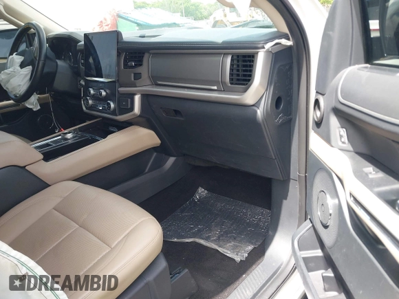 2022 Ford Expedition XLT с VIN 1FMJU1HT0NEA10739, выставлен на аукционе IAAI как лот 42802765 с пробегом 31 493 миль миль и . История ставок и продаж доступна на DreamBid. Изображение 5.