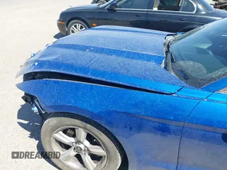 2017 Ford Mustang V6 с VIN 1FA6P8AM0H5263048, выставлен на аукционе IAAI как лот 41903231 с пробегом 77 478 миль миль и . История ставок и продаж доступна на DreamBid. Изображение 6.