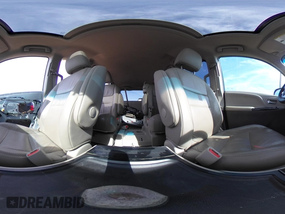 2017 Toyota Sienna XLE Auto Access Seat with VIN 5TDYZ3DC5HS855137, listed as a IAAI auction lot 41657651 with 97,850 mi miles. Bid and sale history available at carsss.com. Image 18.