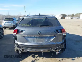 2021 Volkswagen Atlas SE с VIN 1V2JE2CA6MC219358, выставлен на аукционе IAAI как лот 41706051 с пробегом 48 622 миль миль и . История ставок и продаж доступна на DreamBid. Изображение 16.