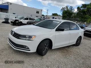 2016 Volkswagen Jetta Sport z VIN 3VWD17AJ1GM404816, wystawiony jako Copart lot #46916355 z przebiegiem 71 748 mil mil oraz Szkoda całkowita • Salvage title. Historia ofert i sprzedaży dostępna na DreamBid. Obrazek 1.