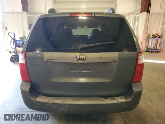 2006 Kia Sedona LX with VIN KNDMB233566078132, listed as a Copart auction lot 75662434 with 223,318 mi miles and Salvage Title. Bid and sale history available at carsss.com. Image 6.