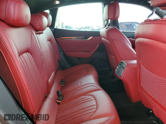 2021 Maserati Levante S z VIN ZN661YUA3MX369441, wystawiony jako Copart lot #50344155 z przebiegiem 71 963 mil mil oraz Nie do naprawy • Non repairable. Historia ofert i sprzedaży dostępna na DreamBid. Obrazek 11.