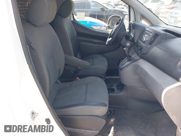 2016 Nissan NV200 S with VIN 3N6CM0KN7GK699055, listed as a IAAI auction lot 42393924 with 50,580 mi miles and . Bid and sale history available at DreamBid. Image 5.