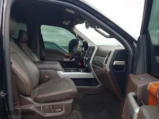 2017 Ford Super Duty F-250 SRW Lariat with VIN 1FT7W2BT7HEC14644, listed as a IAAI auction lot 41449381 with 125,963 mi miles. Bid and sale history available at carsss.com. Image 5.