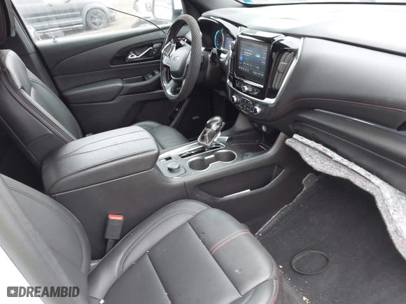 2022 Chevrolet Traverse RS with VIN 1GNEVJKW6NJ111191, listed as a IAAI auction lot 41990233 with 58,532 mi miles. Bid and sale history available at carsss.com. Image 5.