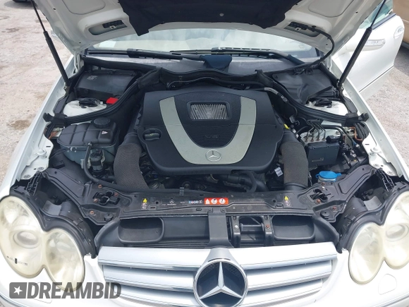 2008 Mercedes-Benz CLK 350 with VIN WDBTK56G98F236825, listed as a IAAI auction lot 42193752 with 127,318 mi miles and . Bid and sale history available at carsss.com. Image 10.