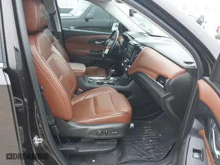 2018 Chevrolet Traverse High Country with VIN 1GNEVKKW6JJ195092, listed as a IAAI auction lot 41650118 with 92,021 mi miles. Bid and sale history available at carsss.com. Image 5.