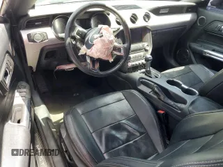 2016 Ford Mustang GT Premium z VIN 1FATP8FF1G5296023, wystawiony jako Copart lot #60981925 z przebiegiem 100 109 mil mil oraz Szkoda całkowita • Salvage title. Historia ofert i sprzedaży dostępna na DreamBid. Obrazek 8.