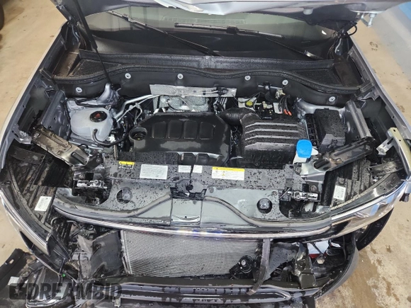 2025 Volkswagen Atlas SE with VIN 1V2HR2CA4SC521845, listed as a Copart auction lot 64470895 with 10,696 mi miles and Clean title. Bid and sale history available at DreamBid. Image 12.