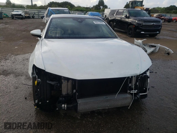 2019 Audi A6 Prestige with VIN WAUM2AF2XKN104654, listed as a Copart auction lot 65513202 with 32,096 mi miles. Bid and sale history available at carsss.com. Image 5.