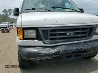 2004 Ford Econoline Passenger XL with VIN 1FBSS31L04HB37562, listed as a Copart auction lot 60328625 with 130,252 mi miles and Salvage title. Bid and sale history available at DreamBid. Image 13.