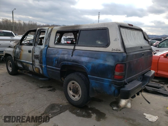 1998 Dodge 2500 z VIN 1B7KC23W1WJ160340, wystawiony jako Copart lot #88930925 z przebiegiem Nie podano mil oraz Szkoda całkowita • Salvage title. Historia ofert i sprzedaży dostępna na DreamBid. Obrazek 2.