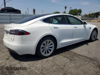 2017 Tesla Model S 60 with VIN 5YJSA1E16HF198903, listed as a Copart auction lot 60601565 with Not provided miles and Clean title. Bid and sale history available at DreamBid. Image 3.
