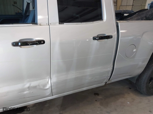 2017 Chevrolet Silverado 1500 LT with VIN 1GCVKREC5HZ252129, listed as a IAAI auction lot 41527539 with 135,982 mi miles. Bid and sale history available at carsss.com. Image 21.