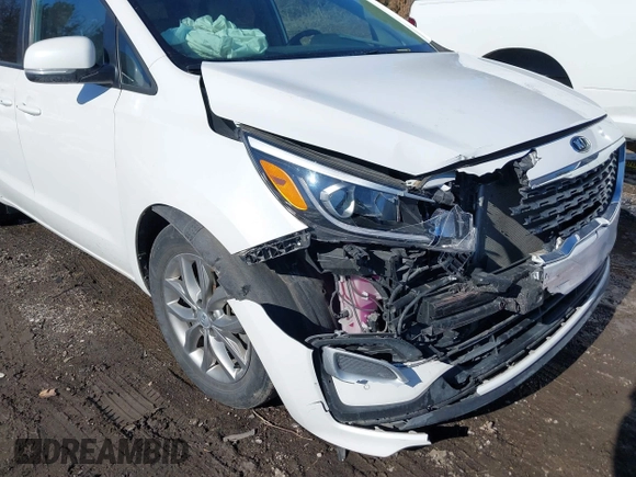 2019 Kia Sedona LX with VIN KNDMB5C13K6547535, listed as a IAAI auction lot 41430560 with 59,937 mi miles. Bid and sale history available at carsss.com. Image 6.