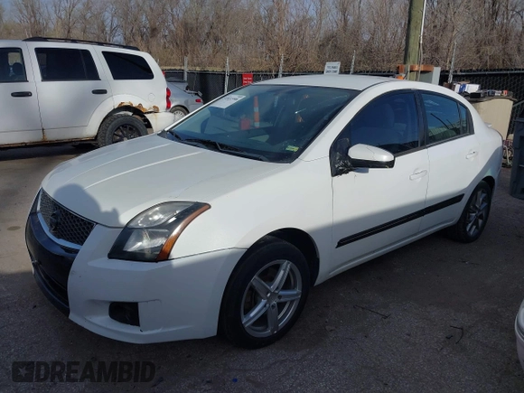 2011 Nissan Sentra SR with VIN 3N1AB6AP3BL719622, listed as a IAAI auction lot 41831998 with 173,660 mi miles and . Bid and sale history available at DreamBid. Image 2.