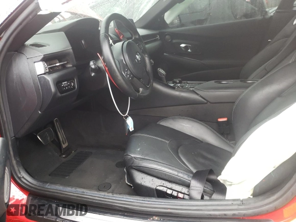 2021 Toyota Supra 3.0 z VIN WZ1DB0C02MW044450, wystawiony jako Copart lot #73321152 z przebiegiem Nie podano mil oraz . Historia ofert i sprzedaży dostępna na DreamBid. Obrazek 7.