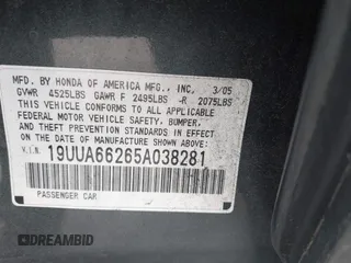 2005 Acura TL with VIN 19UUA66265A038281, listed as a IAAI auction lot 41520682 with 244,290 mi miles. Bid and sale history available at carsss.com. Image 9.