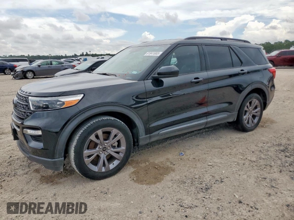 2022 Ford Explorer XLT z VIN 1FMSK7DH2NGC41211, wystawiony jako Copart lot #61841665 z przebiegiem 63 273 mil mil oraz Szkoda całkowita • Salvage title. Historia ofert i sprzedaży dostępna na DreamBid. Obrazek 1.