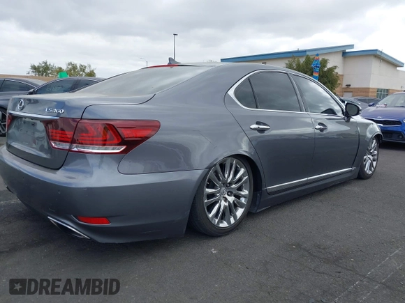 2013 Lexus LS 460 with VIN JTHBL5EF4D5124192, listed as a IAAI auction lot 42117321 with 177,989 mi miles and . Bid and sale history available at DreamBid. Image 4.