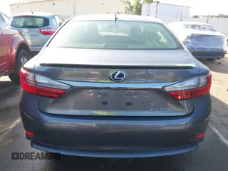 2016 Lexus ES 300h z VIN JTHBW1GG6G2108510, wystawiony jako IAAI lot #41959175 z przebiegiem 142 882 mil mil oraz . Historia ofert i sprzedaży dostępna na DreamBid. Obrazek 16.