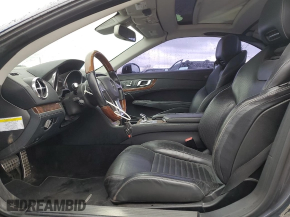 2013 Mercedes-Benz SL 550 z VIN WDDJK7DAXDF004706, wystawiony jako Copart lot #43739465 z przebiegiem 76 174 mil mil oraz Szkoda całkowita • Salvage title. Historia ofert i sprzedaży dostępna na DreamBid. Obrazek 7.