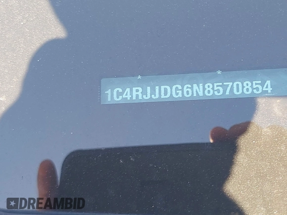 2022 Jeep Grand Cherokee Overland z VIN 1C4RJJDG6N8570854, wystawiony jako IAAI lot #40878737 z przebiegiem 19 947 mil mil oraz . Historia ofert i sprzedaży dostępna na DreamBid. Obrazek 9.
