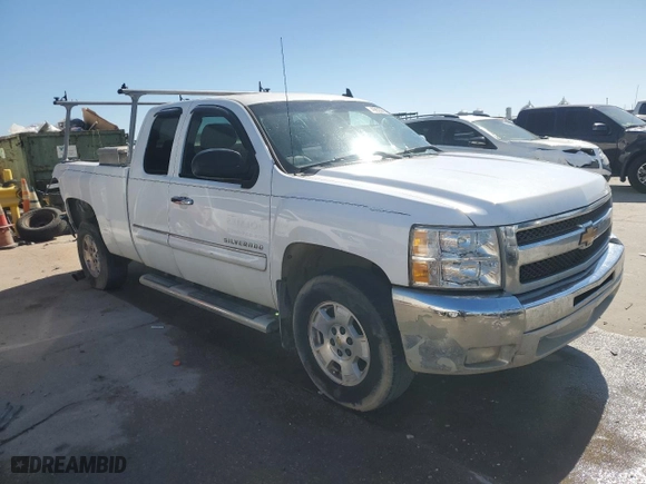 2013 Chevrolet Silverado 1500 LT with VIN 1GCRCSE00DZ172274, listed as a Copart auction lot 49833875 with 183,644 mi miles and Salvage Title. Bid and sale history available at carsss.com. Image 4.