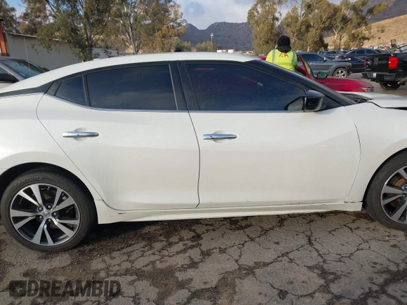 2017 Nissan Maxima SV with VIN 1N4AA6AP1HC368591, listed as a IAAI auction lot 41521808 with 154,214 mi miles and . Bid and sale history available at DreamBid. Image 13.