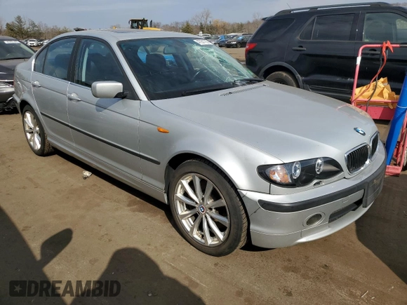 2004 BMW 3 Series 330xi with VIN WBAEW53464PG11082, listed as a Copart auction lot 47201755 with 123,475 mi miles and Salvage Title. Bid and sale history available at carsss.com. Image 4.