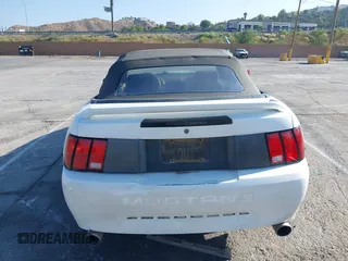2000 Ford Mustang with VIN 1FAFP4441YF251618, listed as a IAAI auction lot 42439813 with 197,178 mi miles and . Bid and sale history available at DreamBid. Image 16.