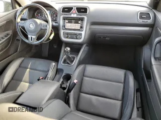2011 Volkswagen Eos with VIN WVWAW7AH7BV004195, listed as a Copart auction lot 47486705 with 136,621 mi miles and Salvage Title. Bid and sale history available at DreamBid. Image 8.