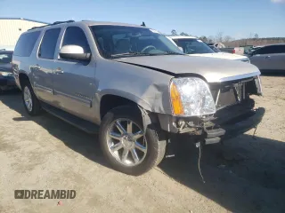 2009 GMC Yukon XL SLT w/4SB with VIN 1GKFC36J69R249726, listed as a Copart auction lot 88435855 with 319,979 mi miles and Salvage Title. Bid and sale history available at carsss.com. Image 4.