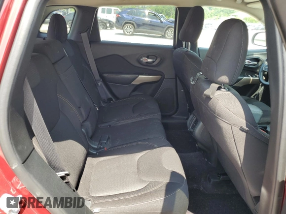 2017 Jeep Cherokee Latitude with VIN 1C4PJLCB7HW613803, listed as a Copart auction lot 58072565 with 122,321 mi miles and Salvage title. Bid and sale history available at DreamBid. Image 11.