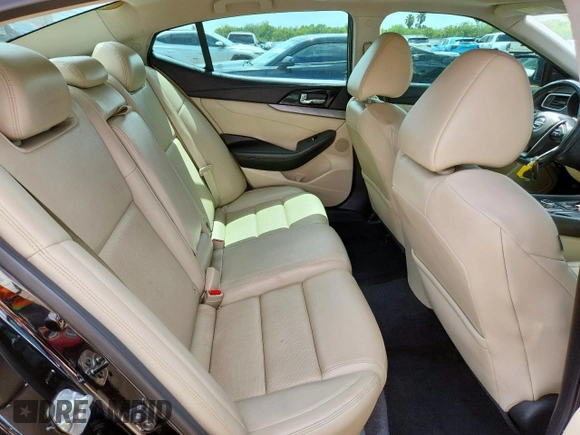 2016 Nissan Maxima SL with VIN 1N4AA6AP1GC409820, listed as a Copart auction lot 60888725 with 124,998 mi miles and Salvage title. Bid and sale history available at DreamBid. Image 10.
